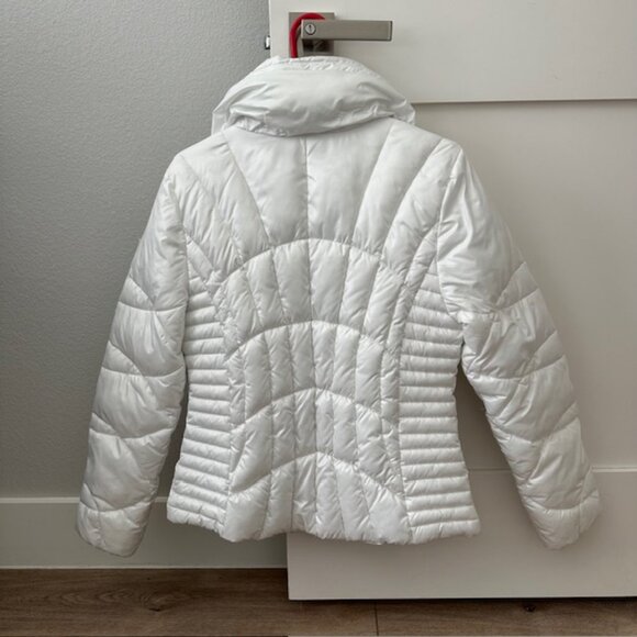 Guess Ski Jacket, White Size Medium - Picture 2 of 5